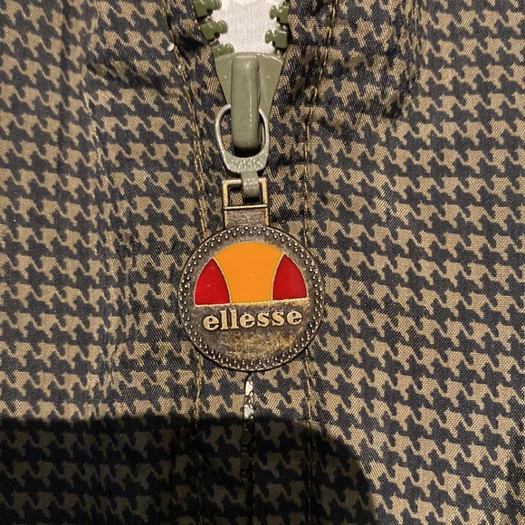 Vintage Ellesse Light Jacket - Picture 3 of 9